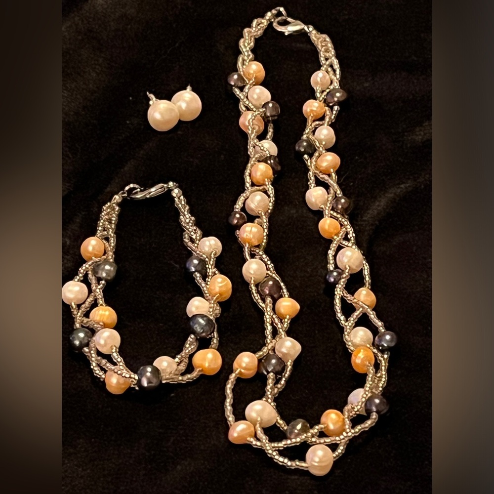 Freshwater Pearls Necklace Bracelet and Earrings Set. Multiple colors